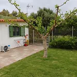 House By The Sea * איגיו