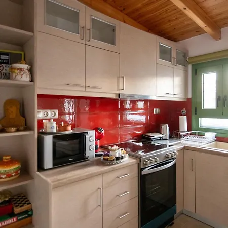 House By The Sea * איגיו