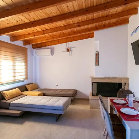 House By The Sea בית נופש *