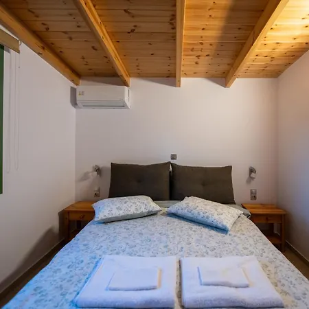 House By The Sea * איגיו