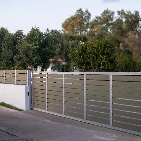 House By The Sea Tatil Evi