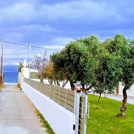 House By The Sea *