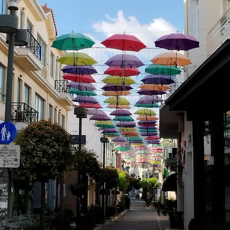 House By The Sea איגיו