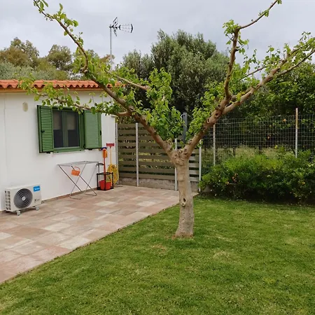 House By The Sea * Aigio