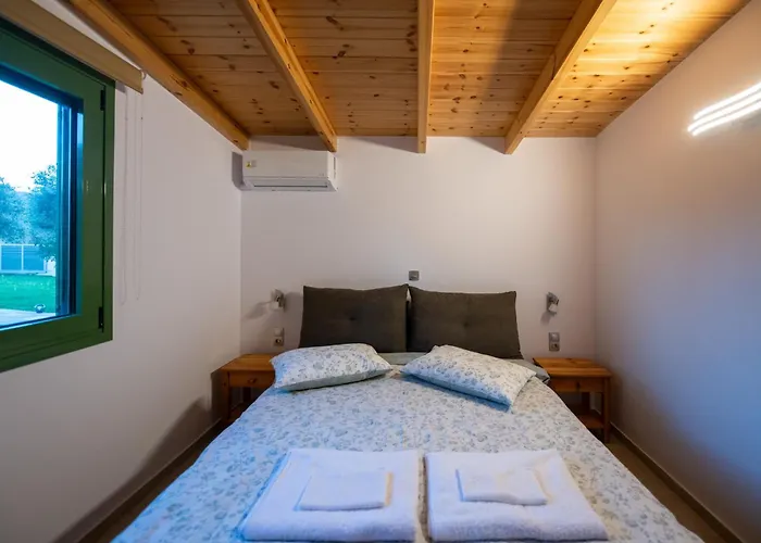 House By The Sea * Éjo