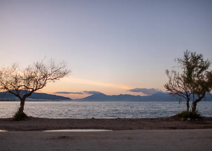 House By The Sea Nyaraló *