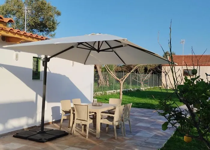 House By The Sea Nyaraló *